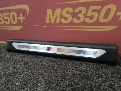 Б/у Накладка декоративна на поріг права BMW X5 G05