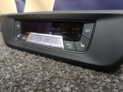 Б/у Панель керування клімат-контролю BMW X7 G07