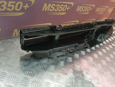 Б/у Жалюзі заслінки повітряні BMW X7 G07