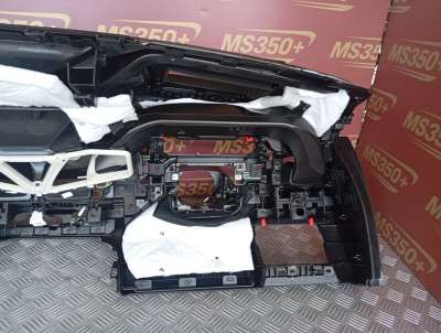 Б/у Торпедо (панель передня) BMW XM G09