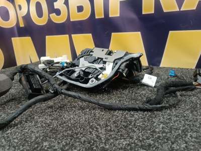 Б/у Замок дверей передньої лівої BMW X5 G05