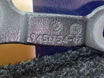 Б/у Петля кришки (двері) багажника BMW XM G09