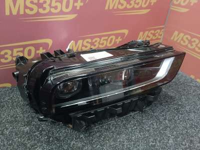 Б/у Фара передня права BMW X7 G07