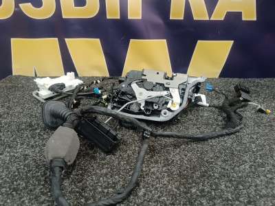 Б/у Замок дверей передньої лівої BMW X5 G05