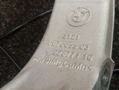 Б/у Ступиця (кулак цапфа) передня ліва BMW X7 G07