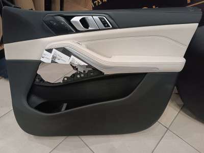 Б/в Салон (сидения) комплект BMW X7 G07