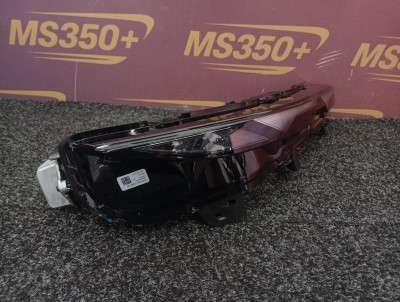 Б/у Фара передня права BMW XM G09