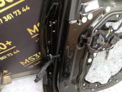 Б/у Двері задні праві BMW X7 G07