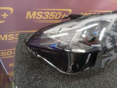 Б/у Фара передня права BMW X6M F96