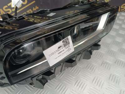 Б/у Фара передня права BMW X7 G07
