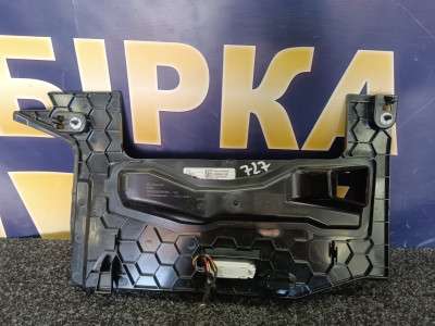 Б/у Декоративна накладка на торпедо BMW X7 G07