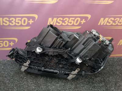 Б/у Фара передня права BMW X5 G05