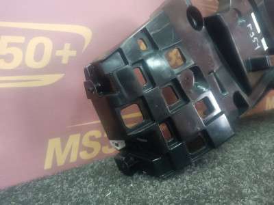 Б/у Кронштейн (кріплення) заднього бампера правий BMW X5M F95
