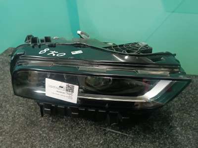 Б/у Фара передня права BMW X7 G07