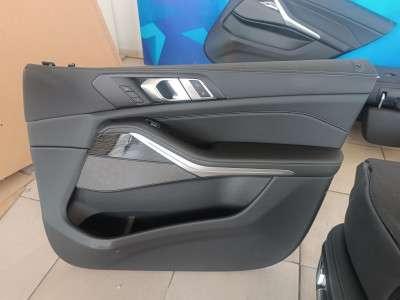 Б/в Салон (сидения) комплект BMW X7 G07