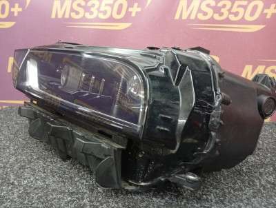 Б/у Фара передня ліва BMW X7 G07