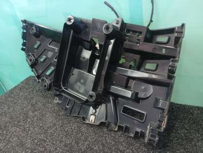 Б/у Кронштейн (кріплення) заднього бампера правий BMW XM G09