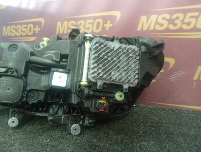 Б/у Фара передня права BMW X5 G05