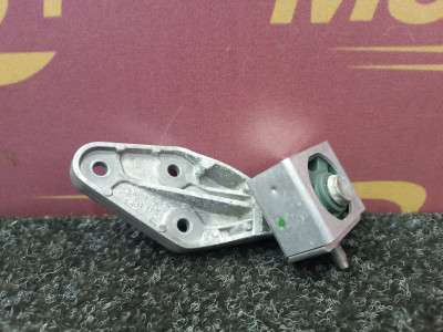 Б/у Кронштейн BMW X7 G07