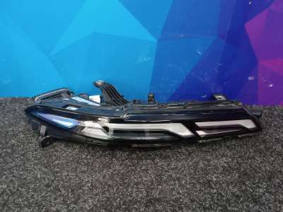Б/у Фара передня права BMW X7 G07
