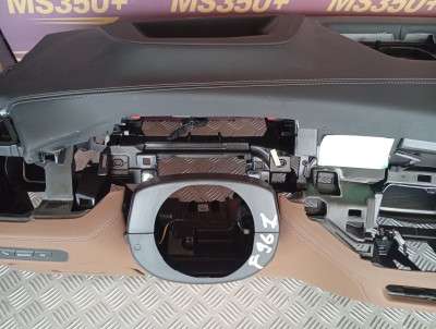 Б/у Торпедо (панель передня) BMW X6M F96