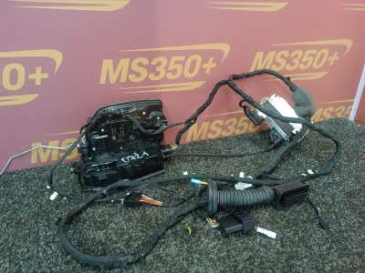 Б/у Замок дверей задньої правої BMW X7 G07