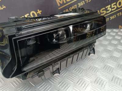 Б/у Фара передня ліва BMW XM G09