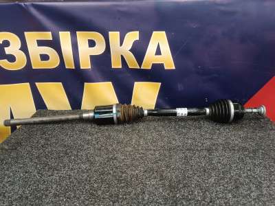 Б/у Піввісь передня права (привідний вал шрус) BMW X5 G05