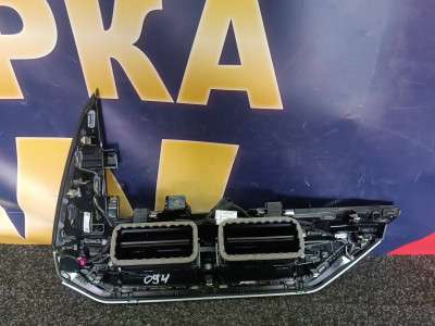 Б/у Дефлектор обдування салону центральний BMW XM G09