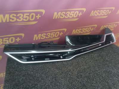Б/у Дефлектор обдування салону центральний BMW X5M F95