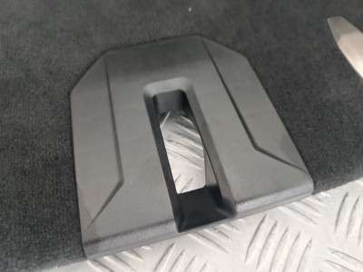 Б/у Обшивка підлоги багажніка BMW XM G09