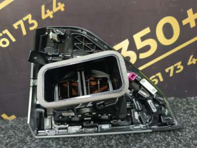 Б/у Дефлектор обдування салону правий BMW XM G09