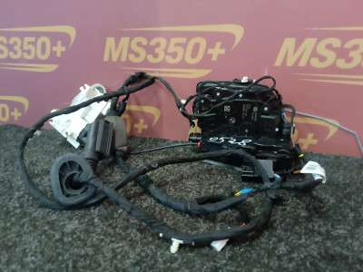 Б/у Замок дверей задньої лівої BMW X5 G05