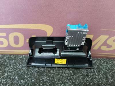 Б/у Блок УСБ USB BMW X7 G07 - 2