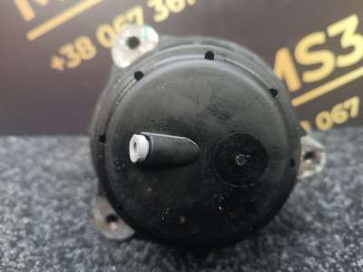 Б/у Подушка двигуна BMW X5 G05