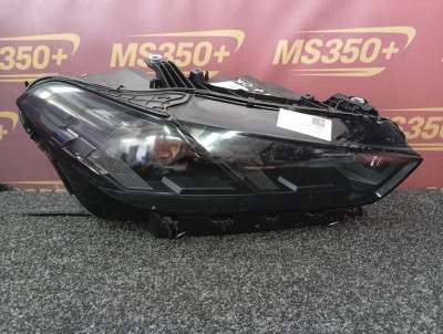 Б/у Фара передня права BMW X5 G05