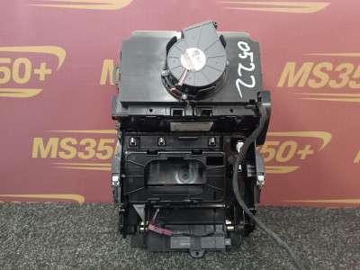 Б/у Підсклянник BMW X5 G05
