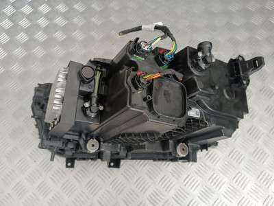 Б/у Фара передня права BMW X7 G07