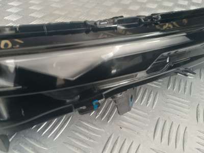 Б/у Фара передня права BMW XM G09