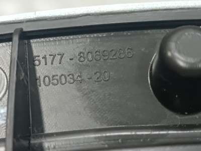 Б/у Накладка декоративна (молдинг) переднього правого крила BMW X5 G05