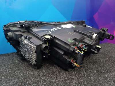 Б/у Фара передня права BMW X7 G07