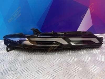 Б/у Фара передня права BMW X7 G07