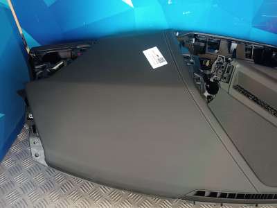 Б/у Торпедо (панель передня) BMW XM G09