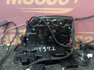 Б/у Замок дверей передньої правої BMW X5M F95