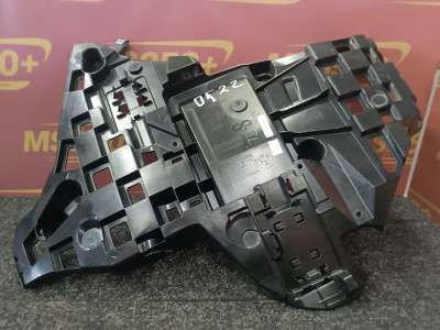 Б/у Кронштейн (кріплення) заднього бампера правий BMW X5 G05
