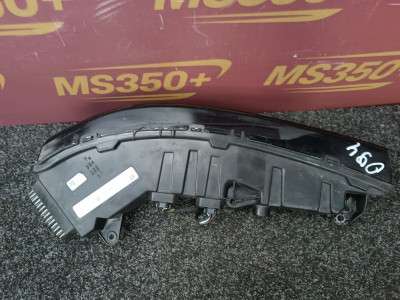 Б/у Фара передня ліва BMW XM G09