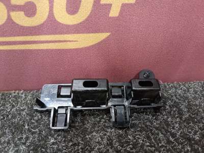 Б/у Кронштейн (кріплення) крила BMW X5 G05