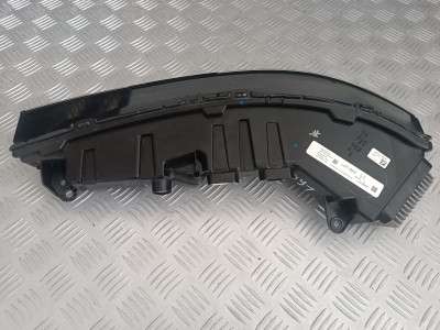 Б/у Фара передня права BMW XM G09