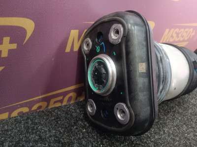 Б/у Пневмоподушка задня права BMW X5 G05