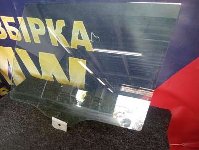 Б/у Скло бокових дверей задніх лівих BMW X7 G07